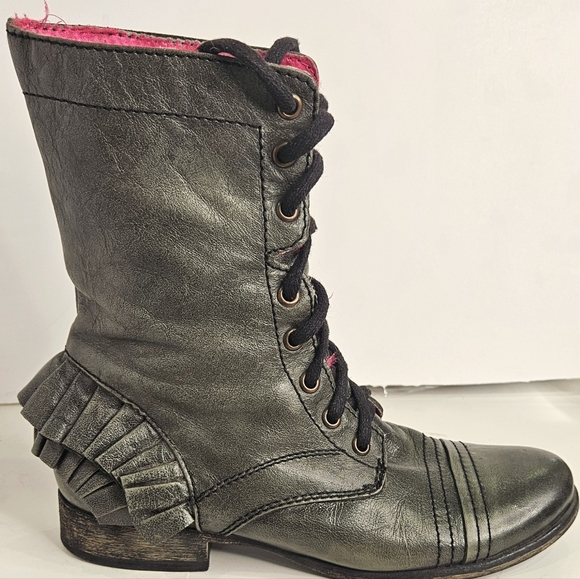 Betsey Johnson Boots - Picture 6 of 7